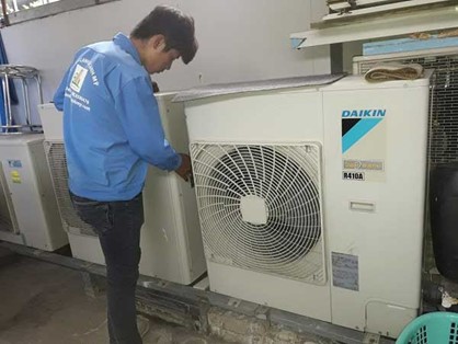 Vệ Sinh Máy Lạnh Daikin